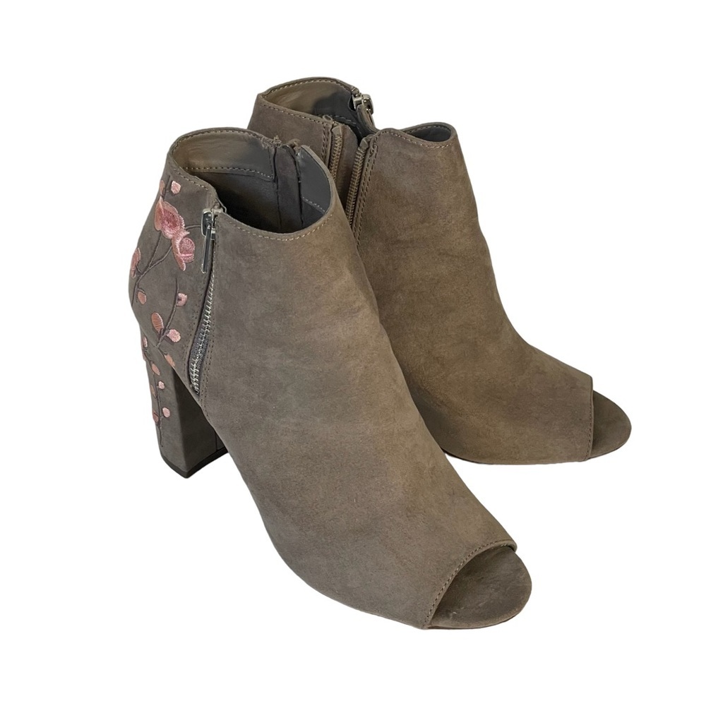 Candie’s Taupe Faux Suede Pink Embroidered Flower Open Toe Heel Ankle Boot 8.5